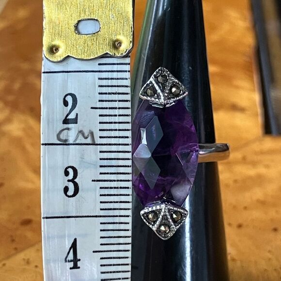 African Amethyst Sterling Silver Cocktail Ring Size 6 - Picture 8 of 10